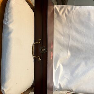 Beautiful Bombay redwood 17” musical instrument, velvet lined with elastic holde